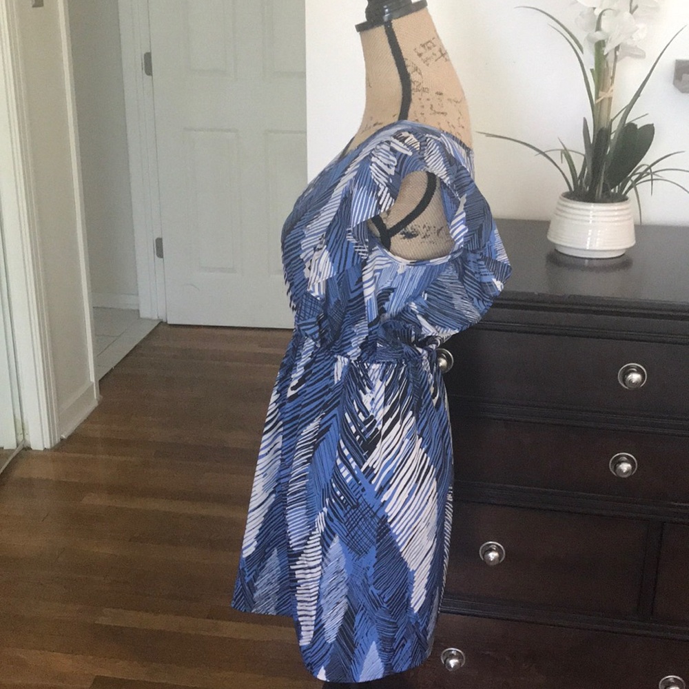 Print Dress - Picture 2 of 6